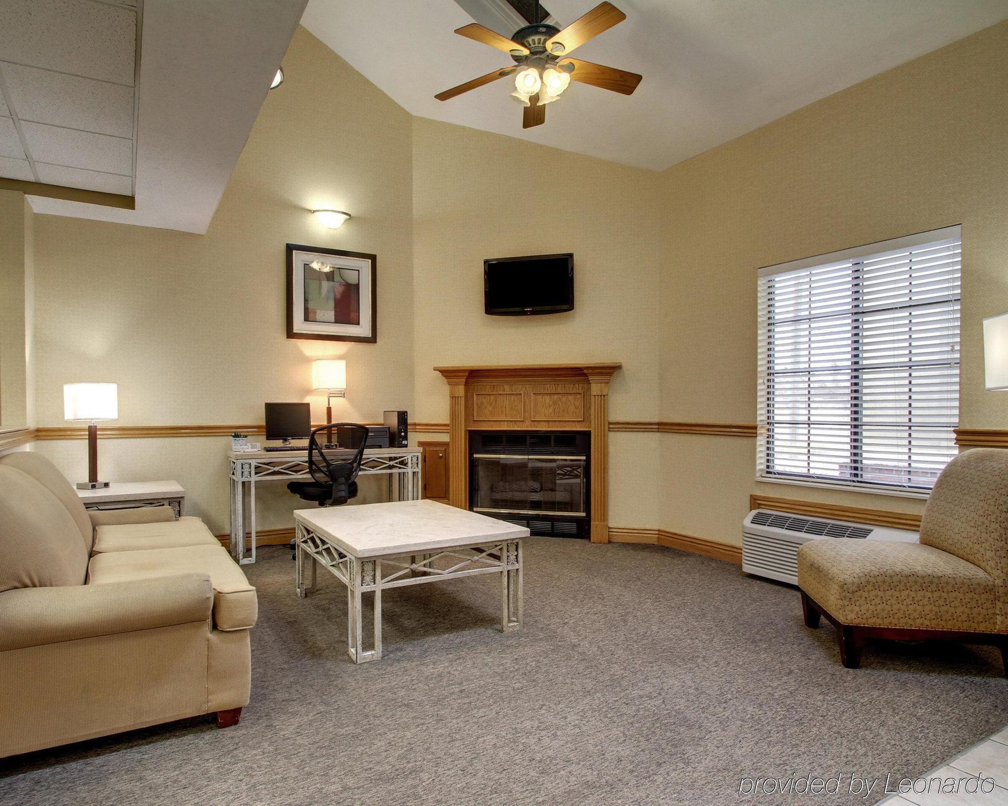 Columbia Inn & Suites Kültér fotó