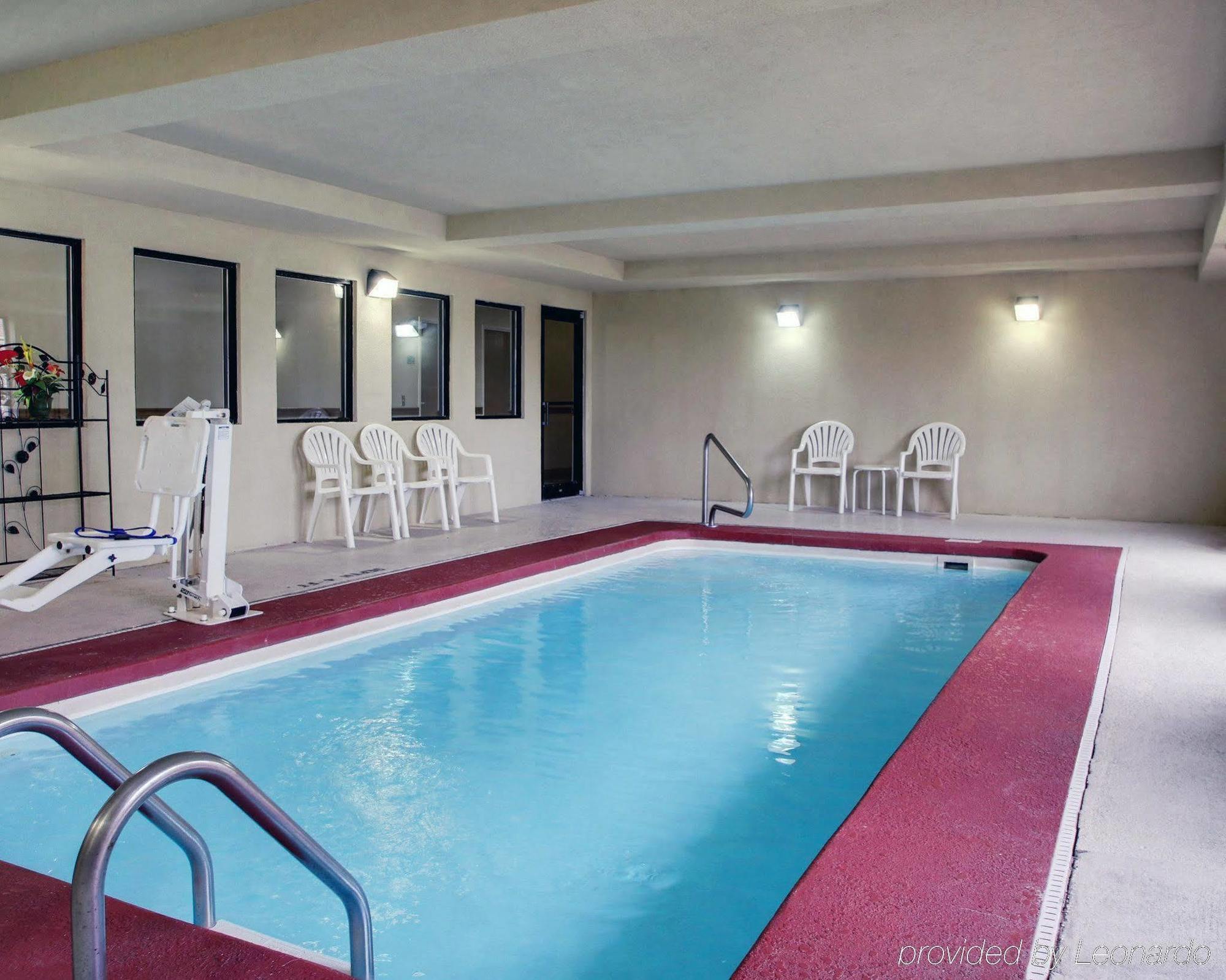 Columbia Inn & Suites Kültér fotó