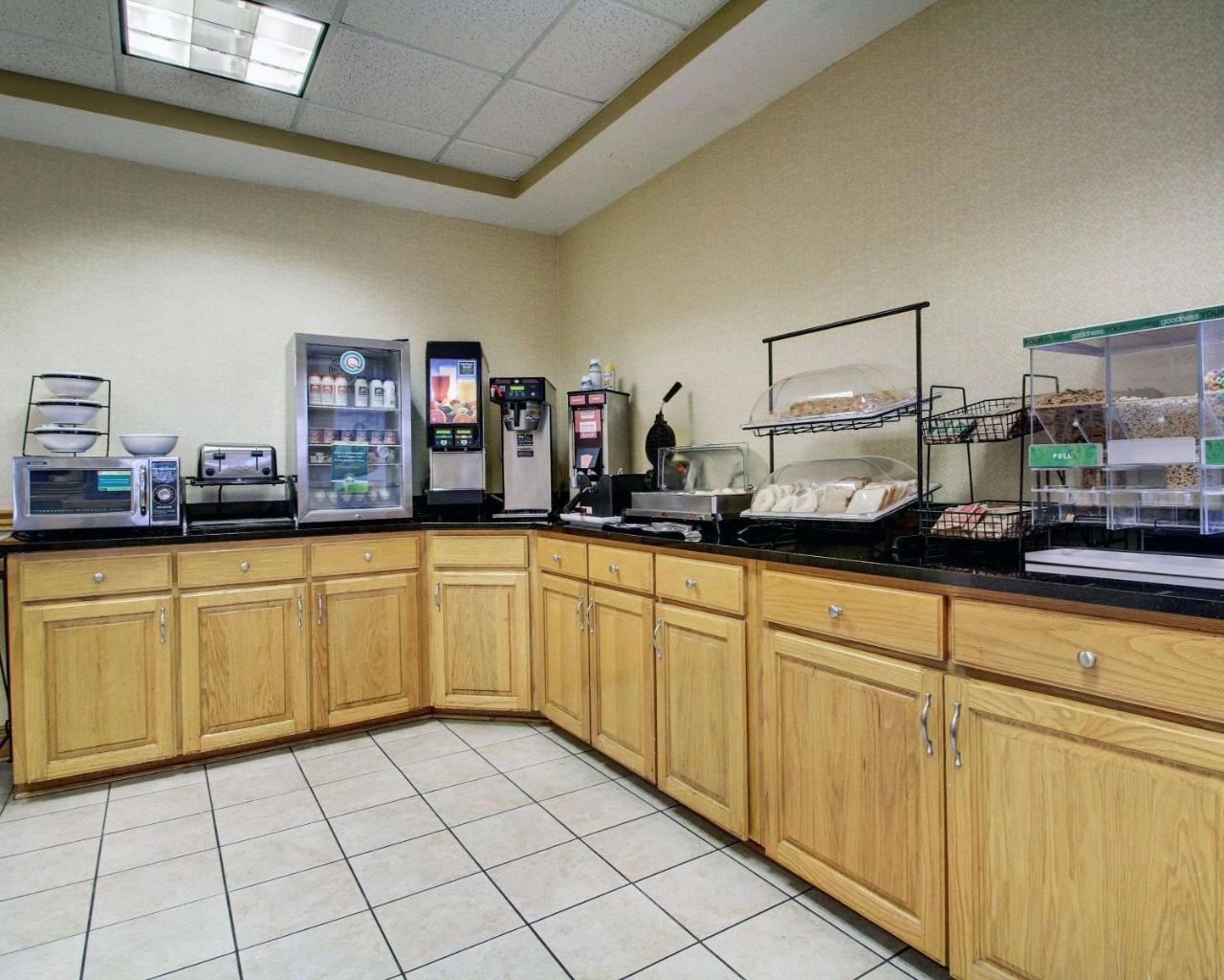 Columbia Inn & Suites Kültér fotó